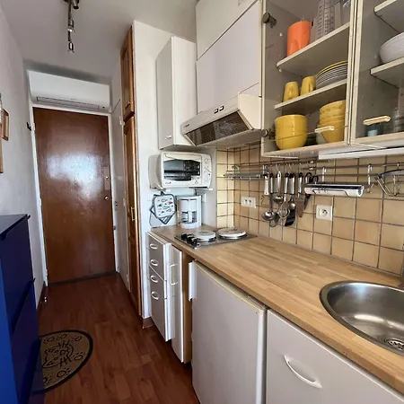 Studio Vue Mer Avec Climatisation Au Lavandou - Fr-1-308-50 Apartment *